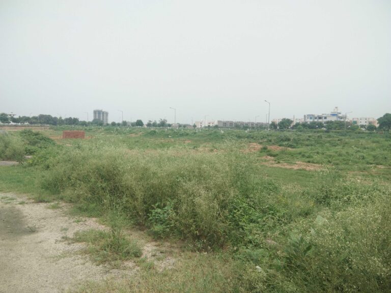 HUDA plots Faridabad